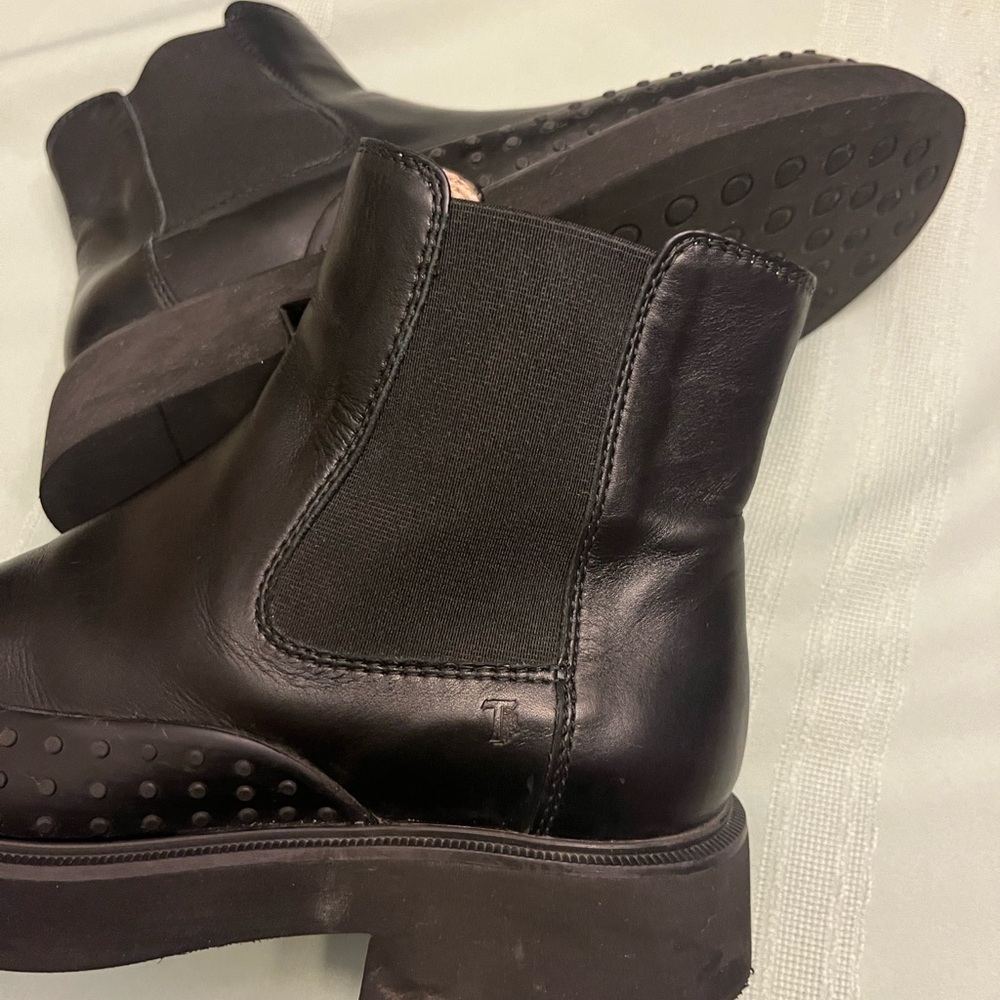 Tod's Black Leather Brogue Chelsea Boots size EU 35.5 US 5 - 5.5 - Picture 10 of 11